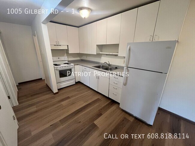 Building Photo - 1005 Gilbert Rd Unit 1 Rental