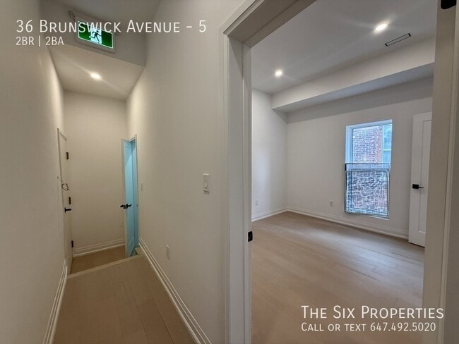 Photo - Brand New 2 Bedroom Top Floor Apartment in the Heart of Downtown Unit 5