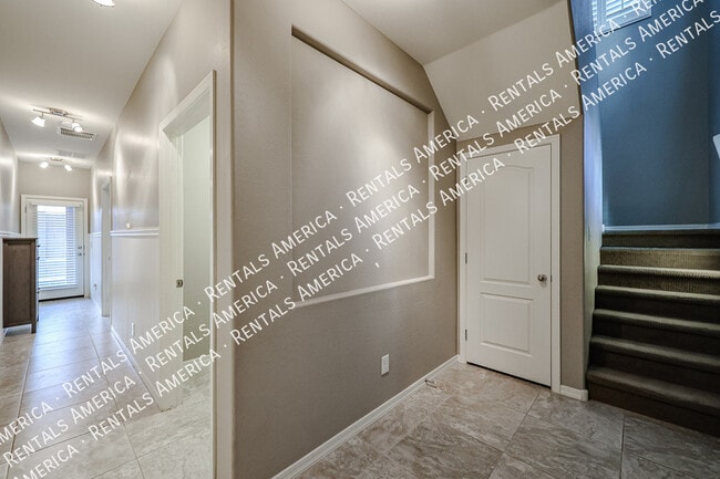 Photo - 4212 E Erie St