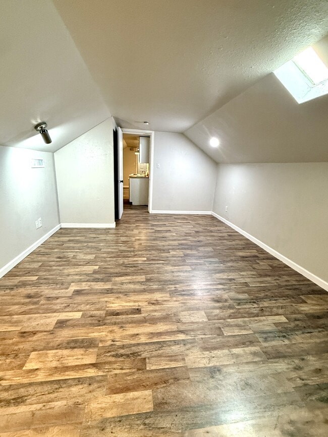 Photo - 805 1/2 M St NW