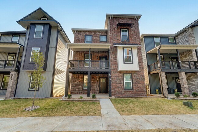 Building Photo - 319 S Florence Ave Unit A