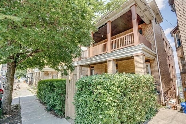 Photo - 13-15 Bailey Unit Mt Washingotn