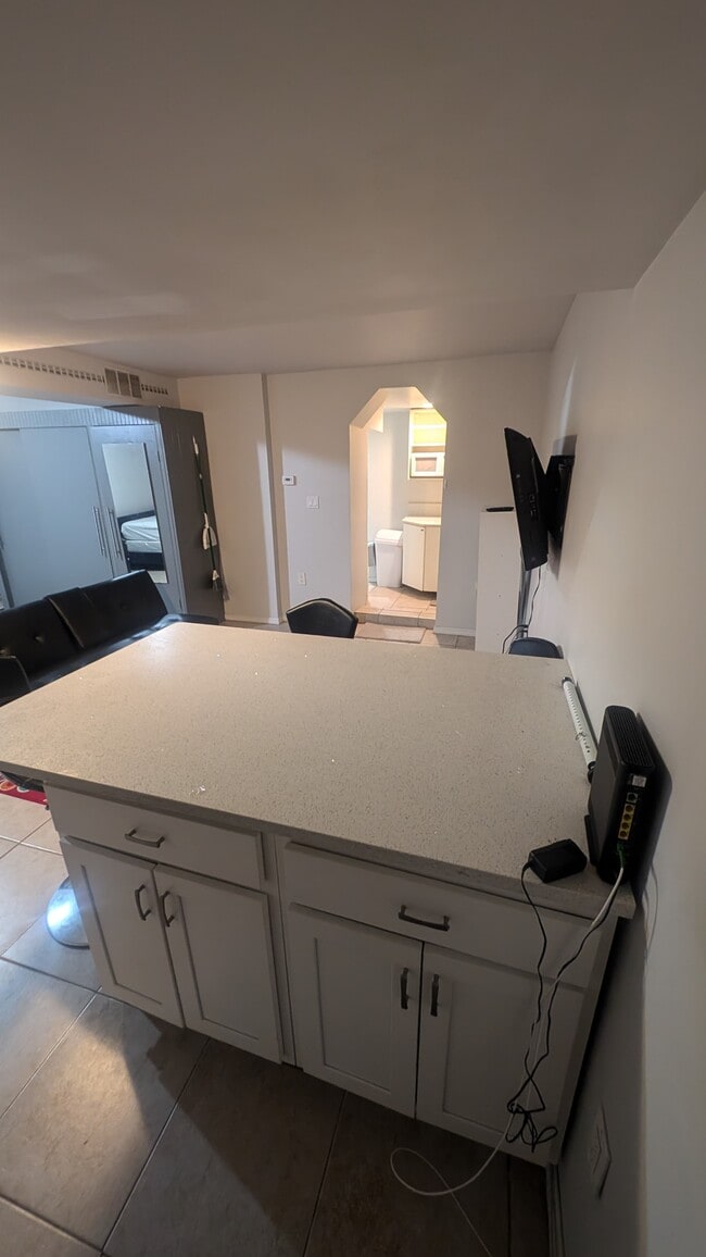 Photo - 3424 Irwin Ave