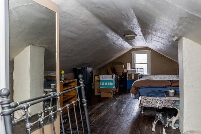 Photo - Centrally located bungalow!