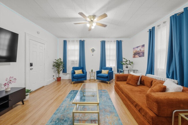 Photo - 21 Lord Ave Unidad ID1373037P