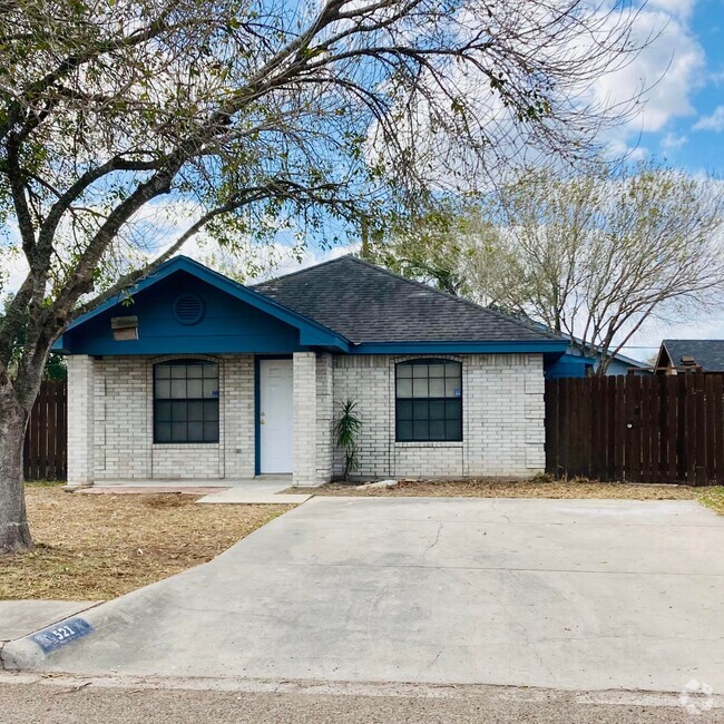 Building Photo - 521 Amigos Ln Rental