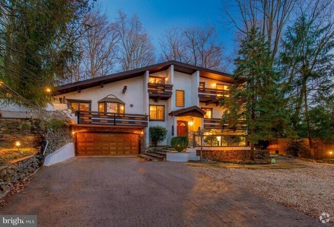 Building Photo - 707 Schindler Dr Rental