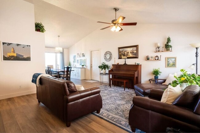 Photo - 1912 Oregon Ave Unit Upper Residence