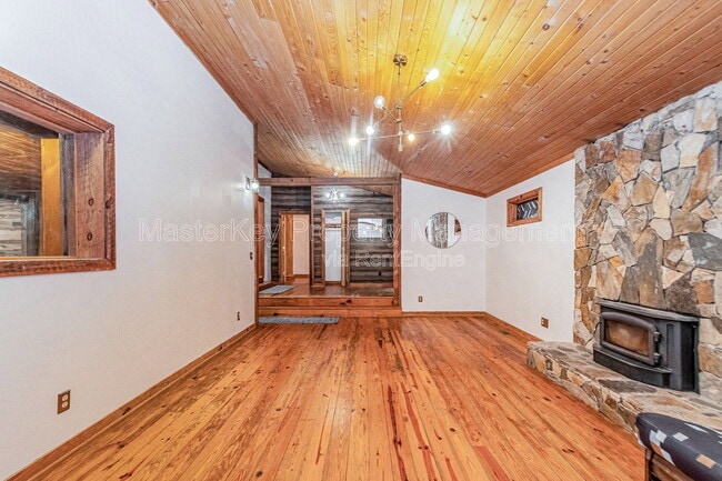 Photo - 380 Hatley Rd