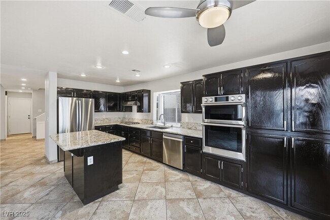 Photo - 1849 Derbyshire Dr