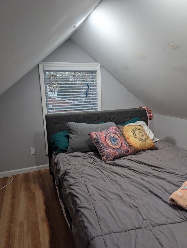 Photo - 15 Plandome Pl