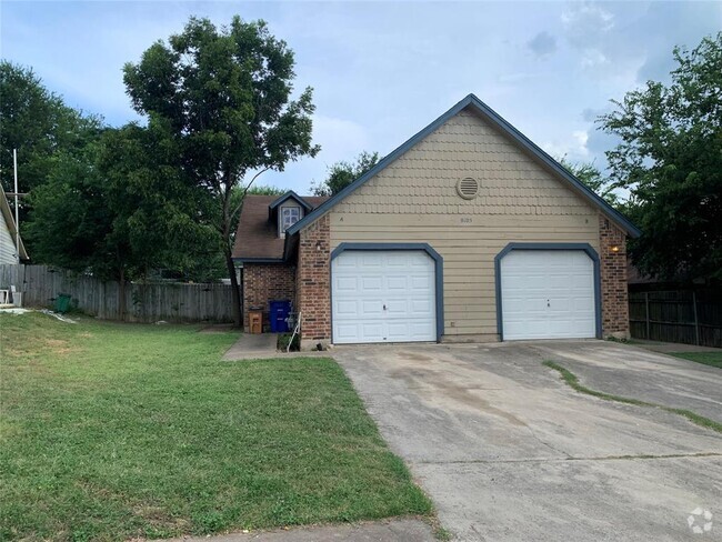 Building Photo - 9105 Sanger Dr Rental