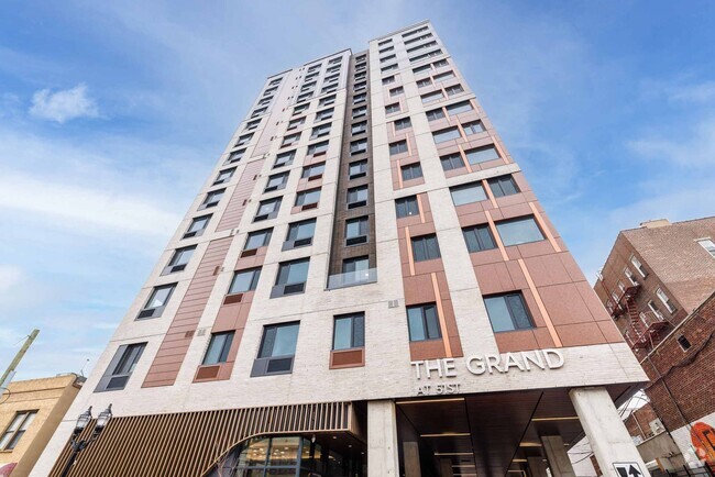 Building Photo - The Grand Rental