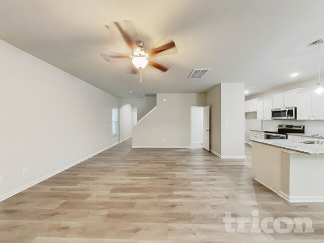 Photo - 229 Spring Knoll Dr