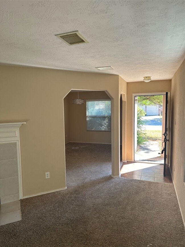 Photo - 16939 Suffolk Bridge Ln