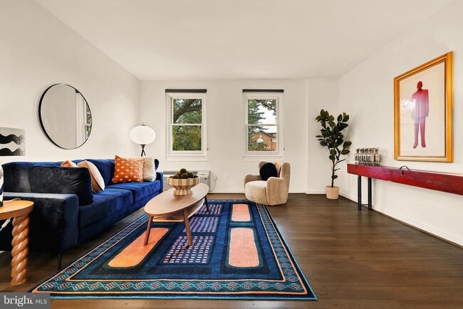 Photo - 4818 Chevy Chase Dr Unidad 303