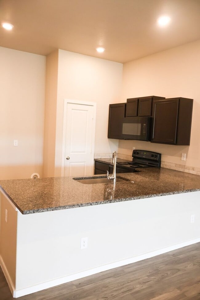 Building Photo - Upland Heights- 7043 Unit Upland Heights - 7043 96th Street  A