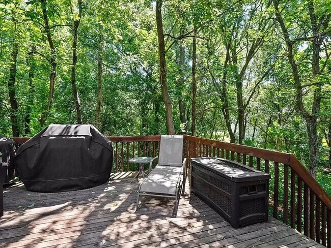 Photo - Section 8 Approved, 6 bedroom, 3 Bath Sing...