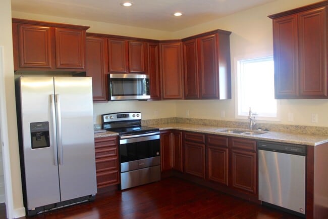 Photo - 113 Cedar Point Ln