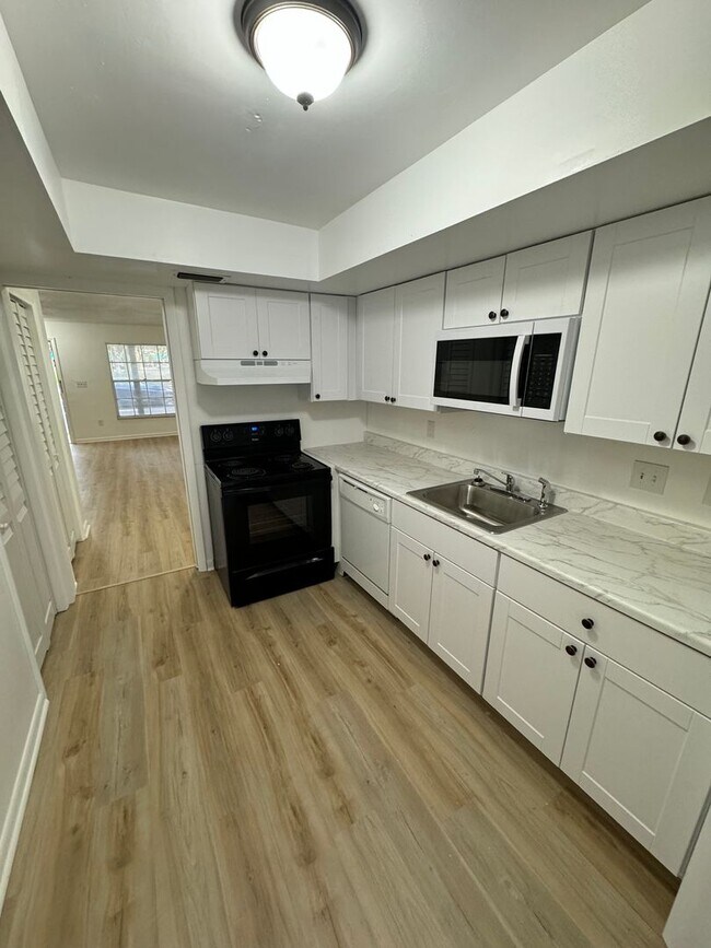 Photo - 2 Bedroom, 1 Bath Condo