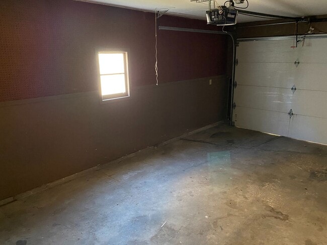 Building Photo - 2630 Kennedy Dr Unit 2630