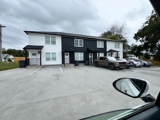 Building Photo - 112 Martin St