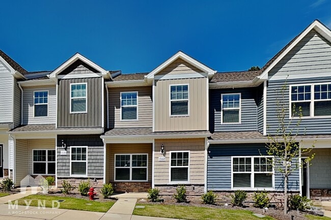 Building Photo - 1322 Principal Featherstone Ave