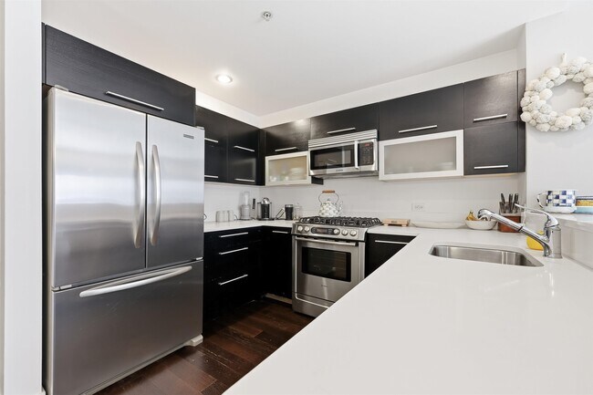 Photo - 1450 Washington St Unit 215