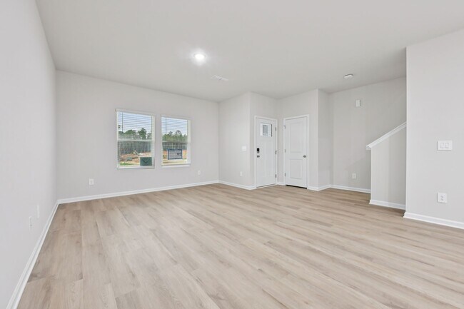 Photo - 723 Chandler Stone Dr