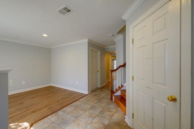 Photo - Luxury Living in the Villages of Urbana