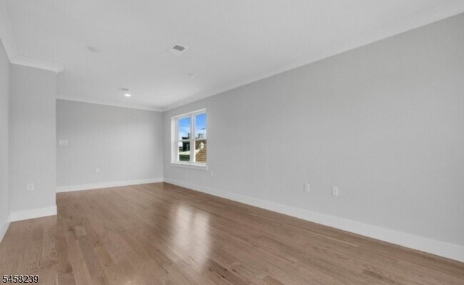 213 Pine St Unit 1