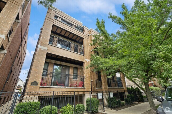 Building Photo - 1956 W Ohio St Unit 1E Rental