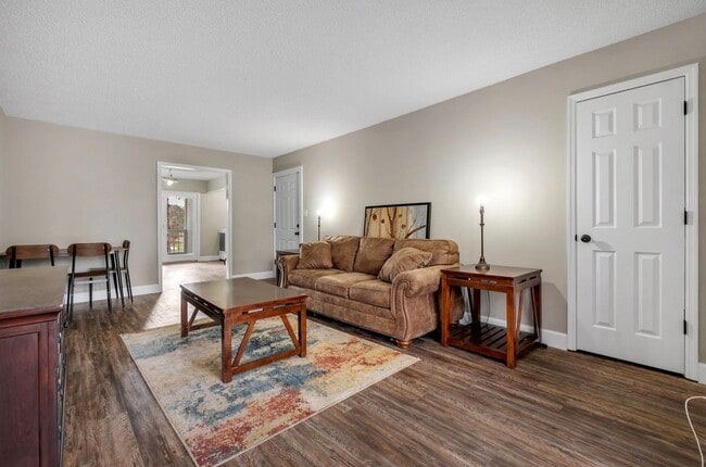 Photo - 1957 Darryl Dr