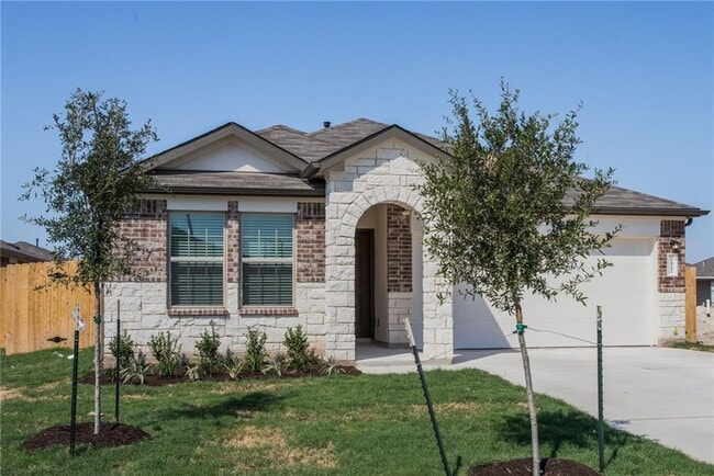 6412 Laurencia Pl