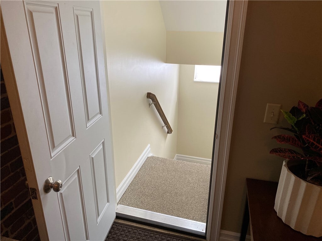 Photo - 90 E Market St