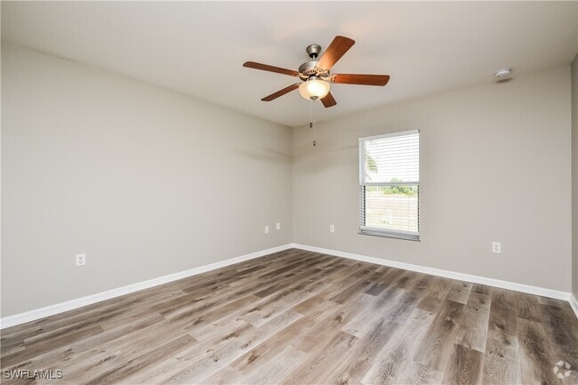 Building Photo - 1507 NE 34th St Rental