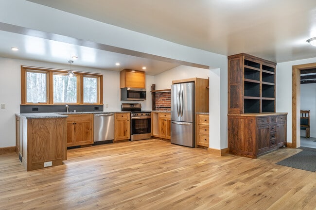 Photo - 14 Browns Ln