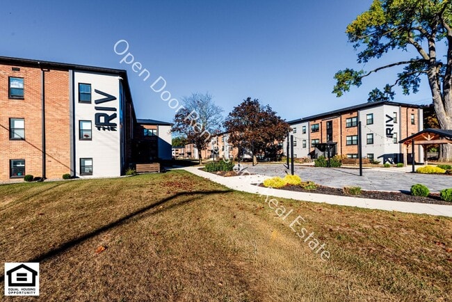 Building Photo - 1823 Griswold Dr Unit L22