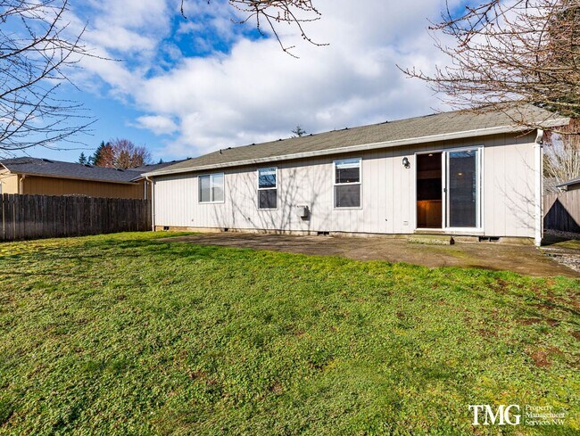 Photo - Beautiful 3-Bedroom Ranch Home with a Spac...