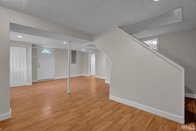 Photo - 522 W Green Rd
