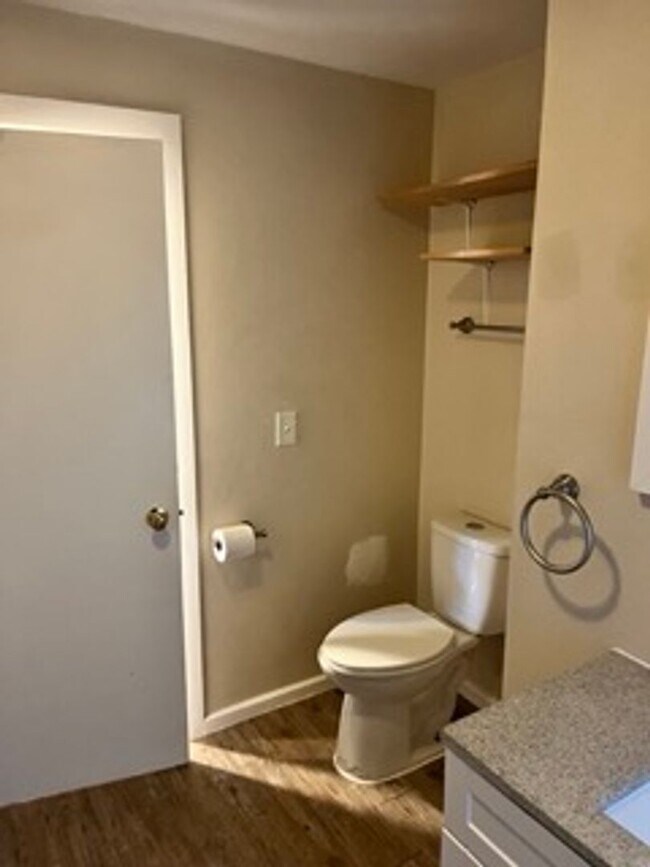 Photo - 1 bedroom in North Spokane!