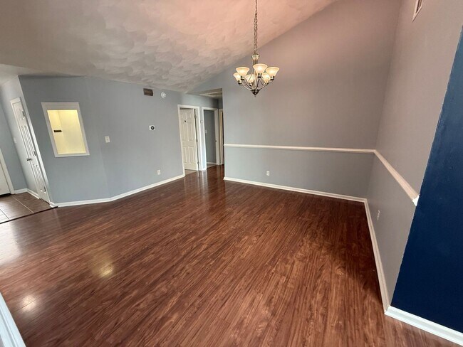 Photo - 3-bedroom Gem in the heart of Virginia Beach! "ASK ABOUT OUR ZERO DEPOSIT"