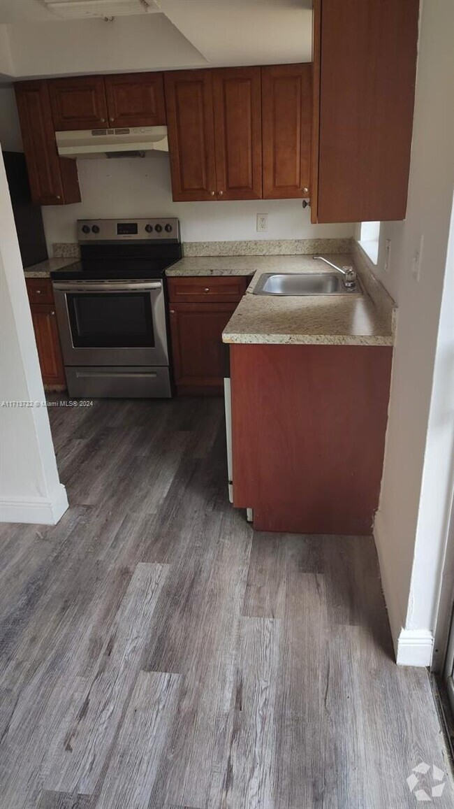 Building Photo - 2018 NW 59th Wy Unit 1 Rental