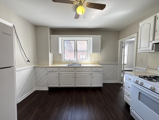 Building Photo - 69 Cleveland Ave Unit 1