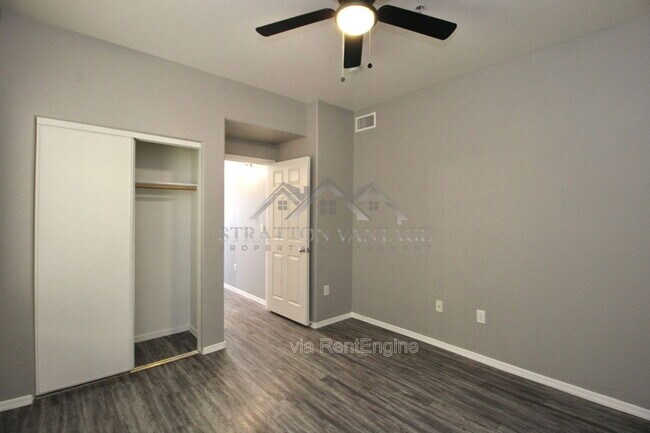 Photo - 6770 N 47th Ave