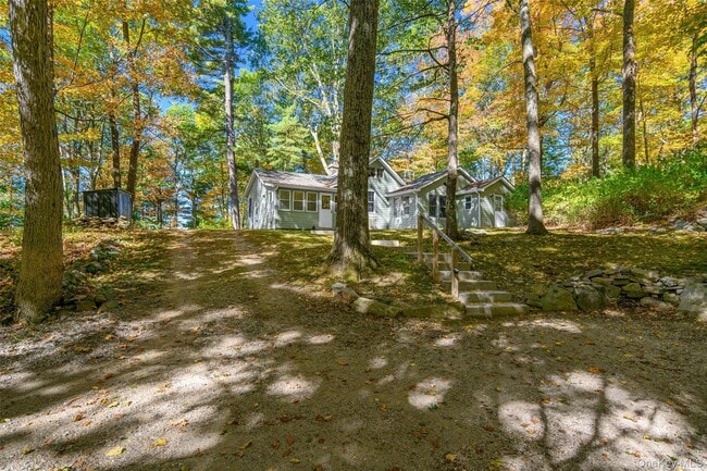 Photo - 107 Meads Farm Rd