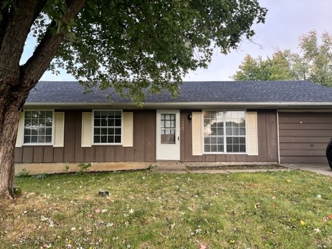 Building Photo - 3 bed 1 bath Single Family home
