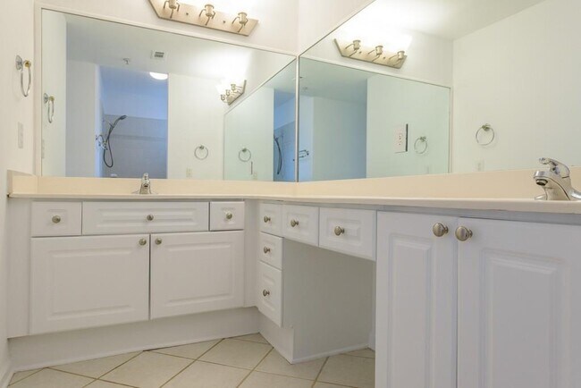 Photo - 3334 Peachtree Rd NE Unit 403