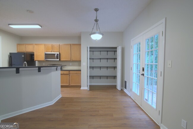 Photo - 2013 Ridgestone Landing SW