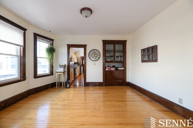 Photo - 432 Watertown St Unit 2